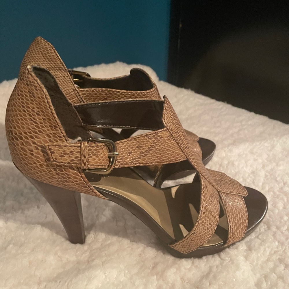 Women’s Wedge Sandal